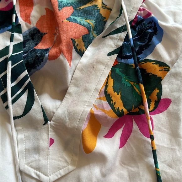 Old Navy Floral Dress - Picture 8 of 9